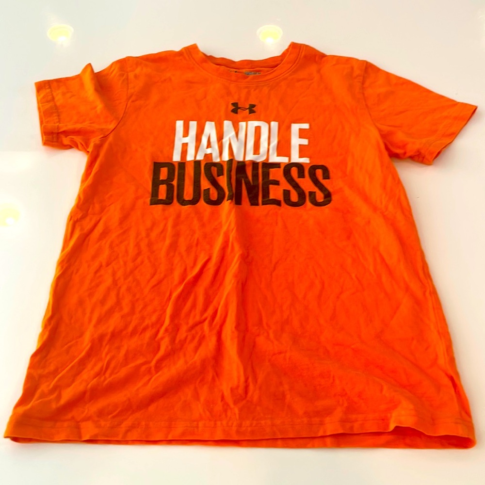 Under Armour Tee size Youth M